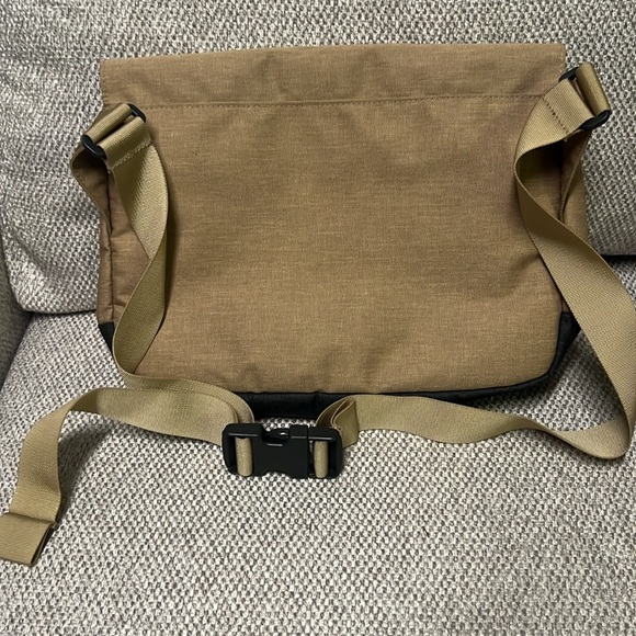 North face Cross body laptop bag - Picture 6 of 7